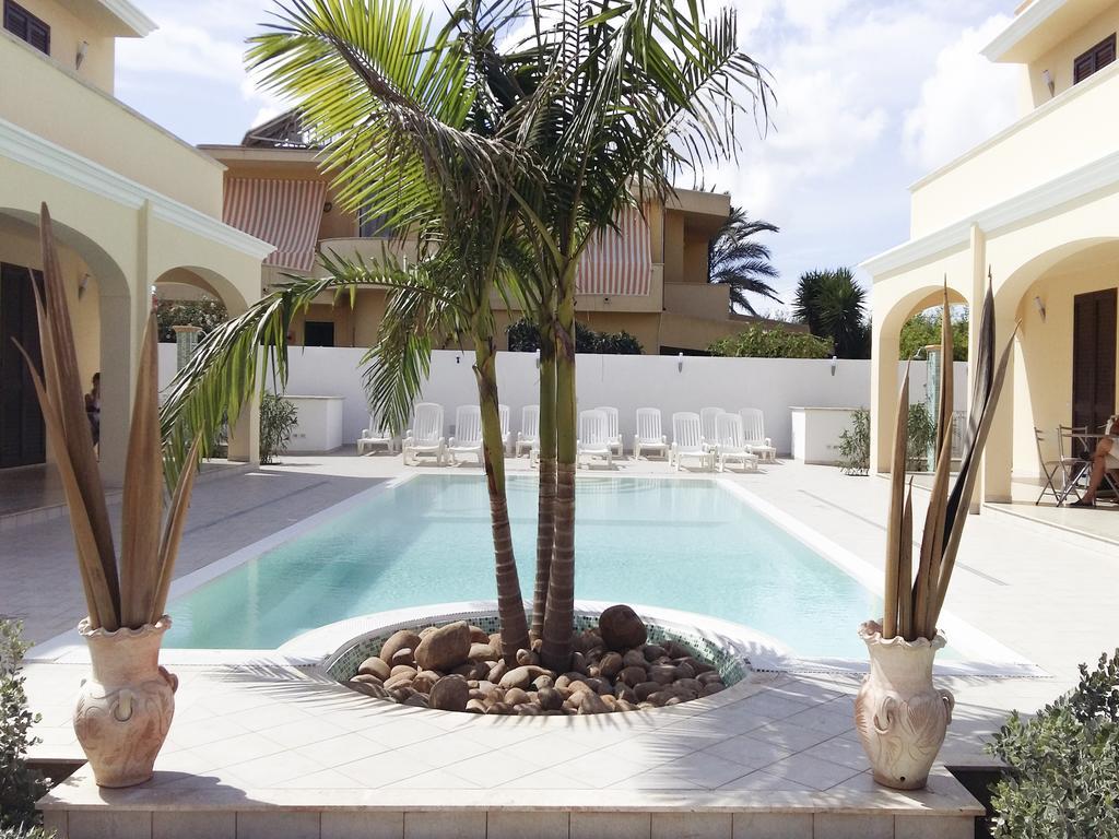 Oasi Tortuga Residence Piscina E Barbecue H24 마자라데발로 객실 사진