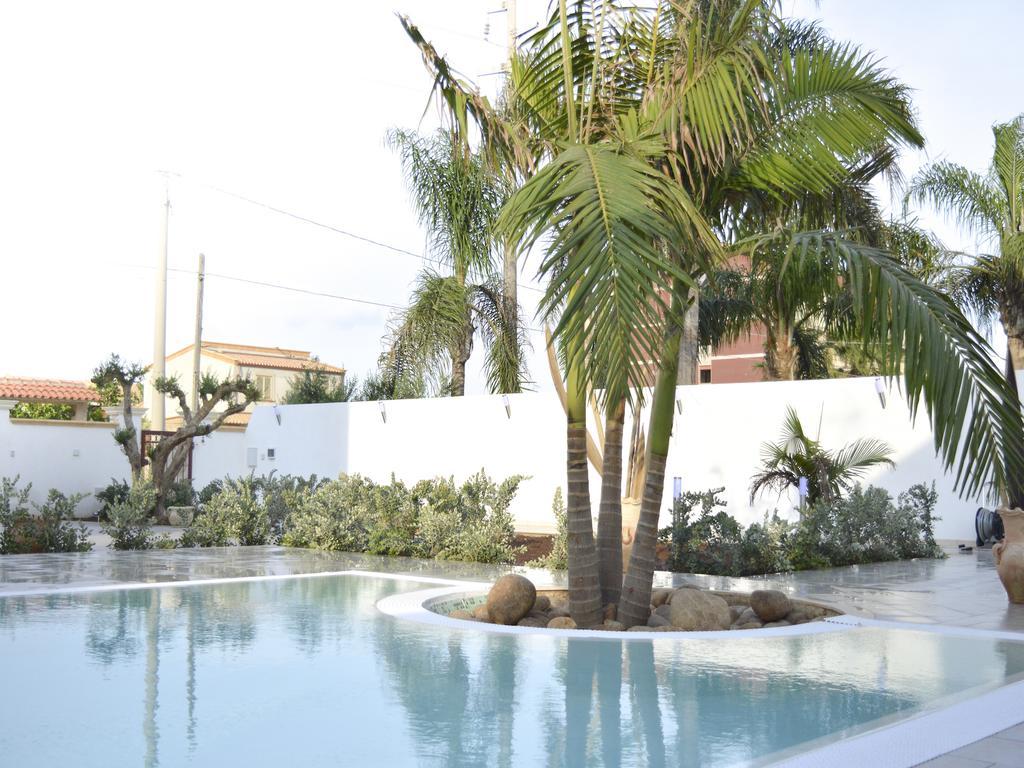 Oasi Tortuga Residence Piscina E Barbecue H24 마자라데발로 객실 사진