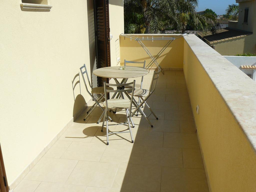 Oasi Tortuga Residence Piscina E Barbecue H24 마자라데발로 외부 사진