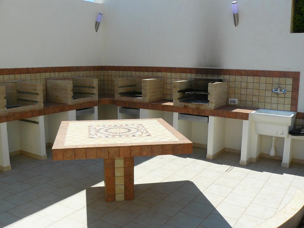 Oasi Tortuga Residence Piscina E Barbecue H24 마자라데발로 외부 사진