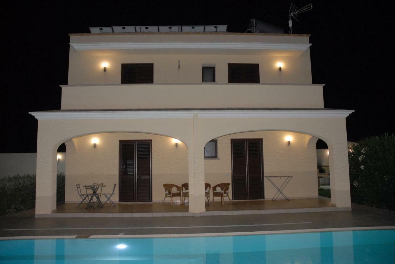 Oasi Tortuga Residence Piscina E Barbecue H24 마자라데발로 외부 사진