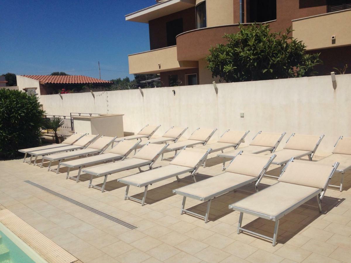 Oasi Tortuga Residence Piscina E Barbecue H24 마자라데발로 외부 사진