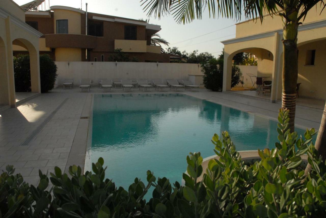 Oasi Tortuga Residence Piscina E Barbecue H24 마자라데발로 외부 사진